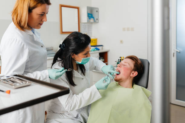 Best Emergency Wisdom Tooth Extraction in West Branch, IA